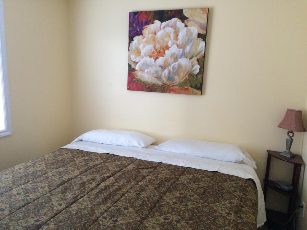 Acker Vacation Rentals Kelowna Exterior photo