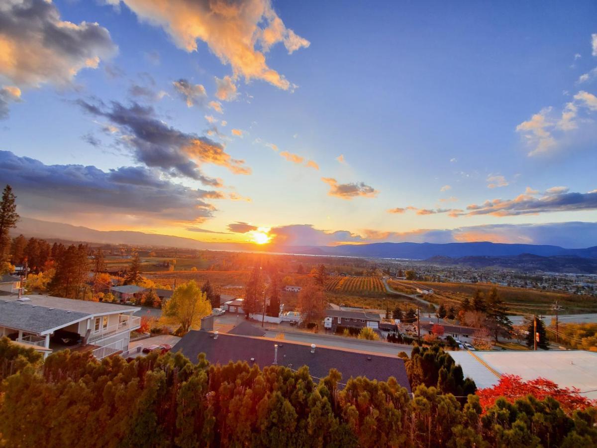 Acker Vacation Rentals Kelowna Exterior photo